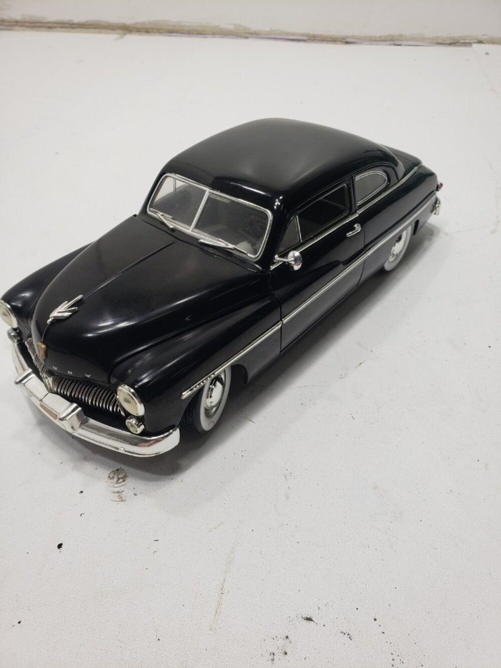 ERTL AMERICAN MUSCLE 1:18 ‘49 Mercury Diecast No 39280 No Box Loose